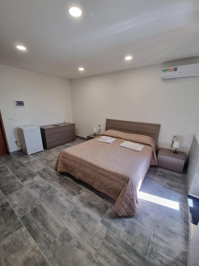 B&B Lapigna Caltagirone Buitenkant foto