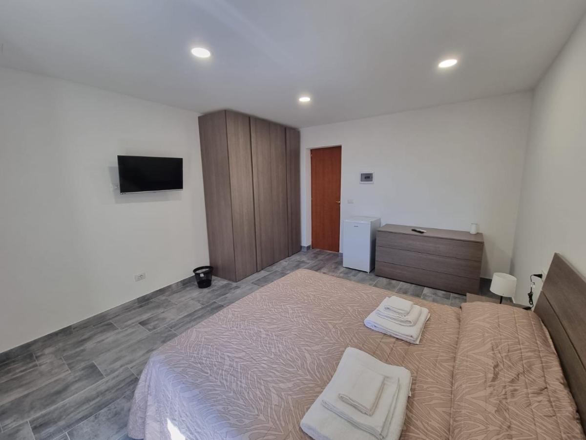B&B Lapigna Caltagirone Buitenkant foto